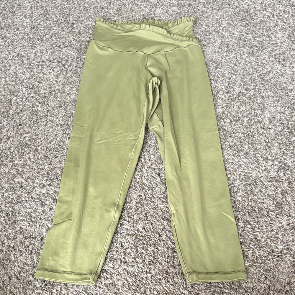 Offline by Aerie Real Me Xtra High Rise 7/8 Leggings Short Inseam size L